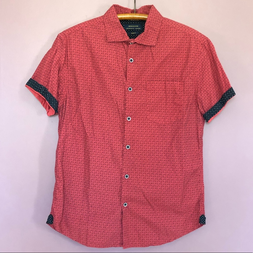 Men’s Slim Fit Button Down Shirt